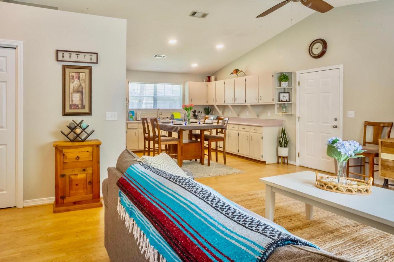 Life'S A Breeze! Updated 3B Home 10 Min To Beach! Gulf Breeze Εξωτερικό φωτογραφία
