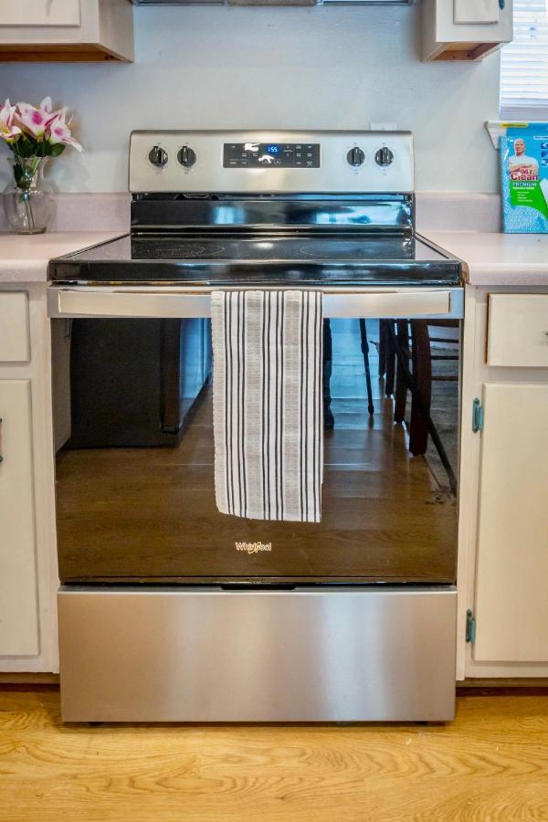 Life'S A Breeze! Updated 3B Home 10 Min To Beach! Gulf Breeze Εξωτερικό φωτογραφία