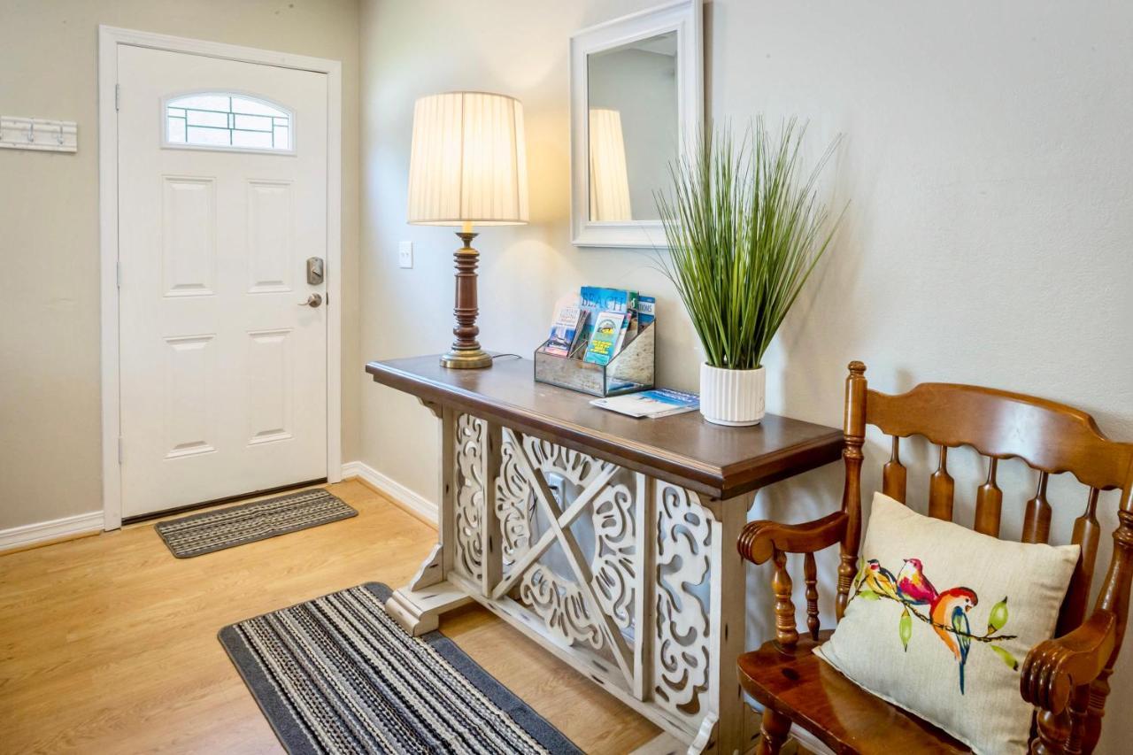 Life'S A Breeze! Updated 3B Home 10 Min To Beach! Gulf Breeze Εξωτερικό φωτογραφία