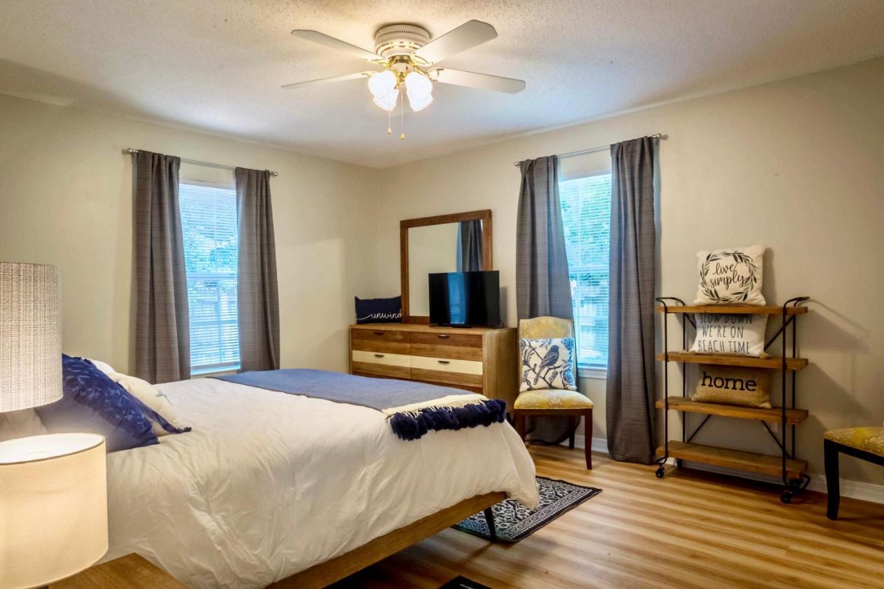 Life'S A Breeze! Updated 3B Home 10 Min To Beach! Gulf Breeze Εξωτερικό φωτογραφία